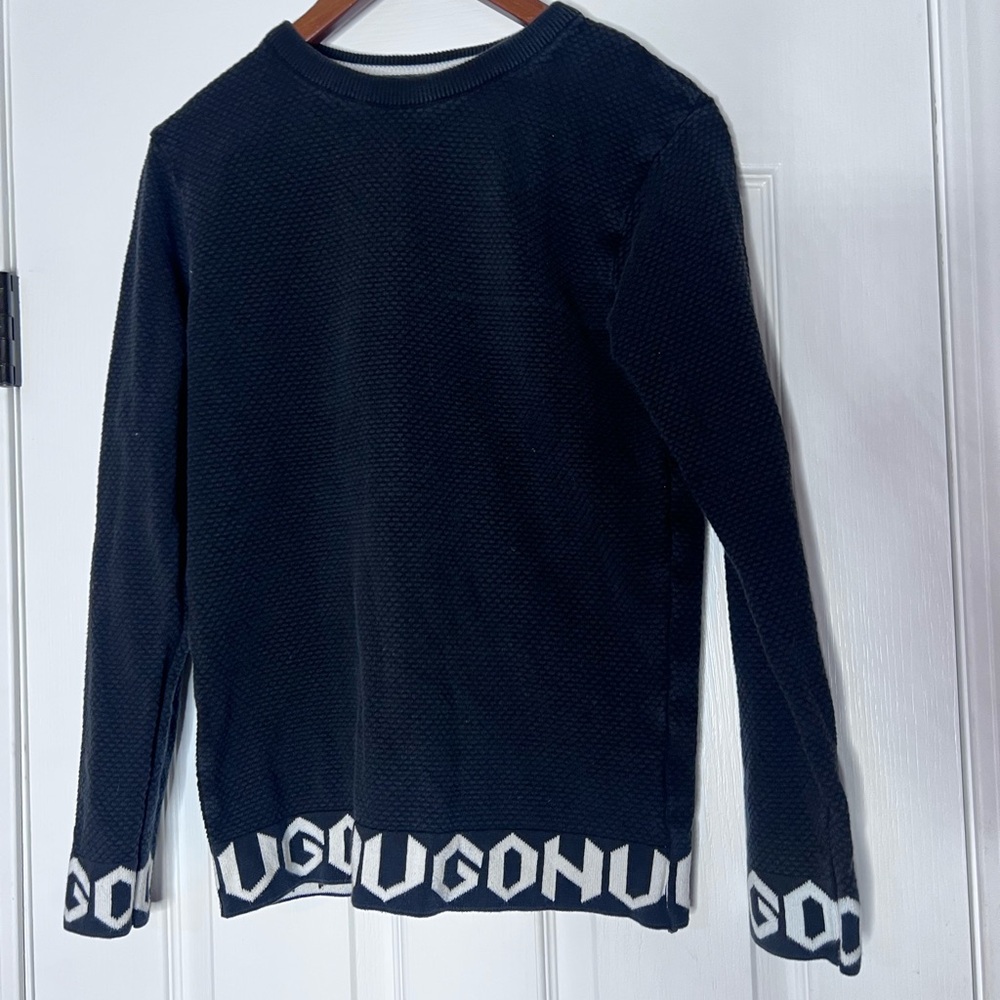 Hugo Boss Black Knit Top - Gently used - men’s medium - Picture 3 of 7